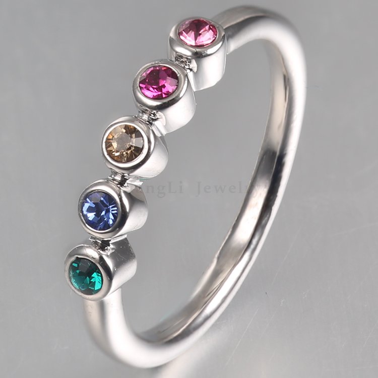 Colorful simple ring